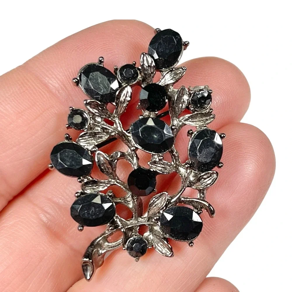 Black Brooch Pin Silver Tone Faux Gemstone Floral Cluster Gothic Victorian